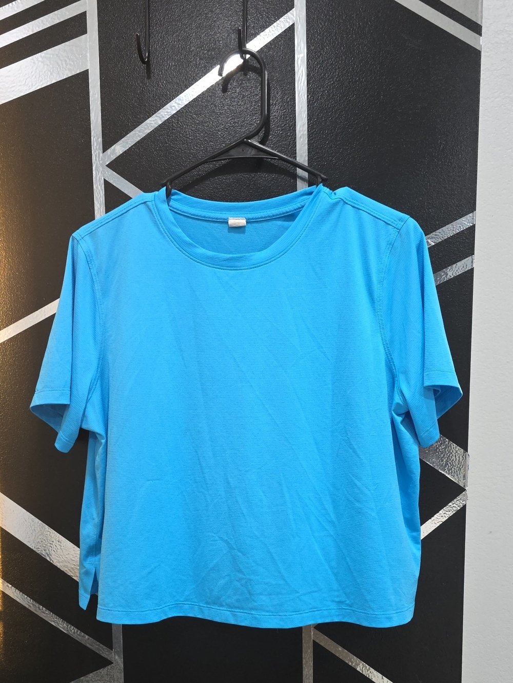Lululemon  Short Sleeve Crew Tee in Bright Blue